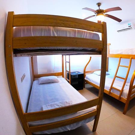 Kiwi Suites Hostel Монтаньїта Екстер'єр фото