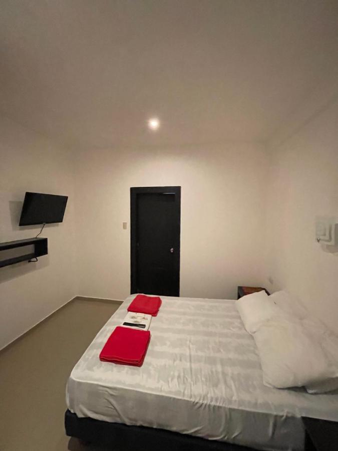 Kiwi Suites Hostel Монтаньїта Екстер'єр фото