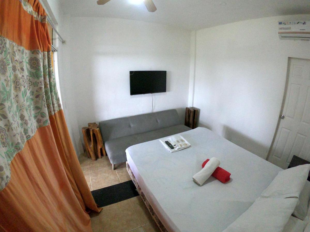 Kiwi Suites Hostel Монтаньїта Екстер'єр фото
