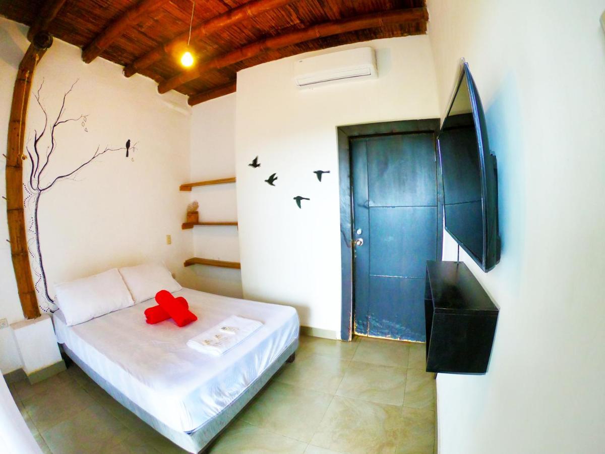 Kiwi Suites Hostel Монтаньїта Екстер'єр фото