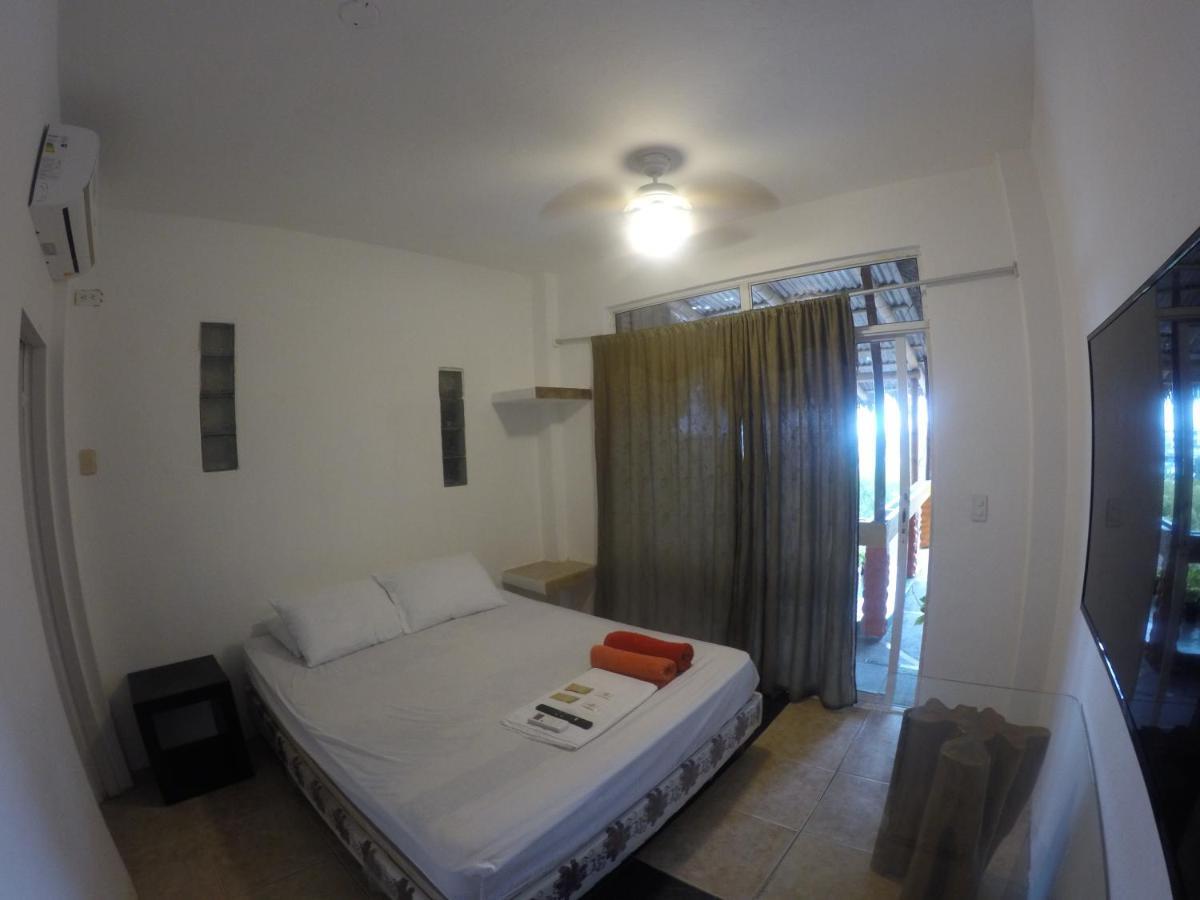 Kiwi Suites Hostel Монтаньїта Екстер'єр фото